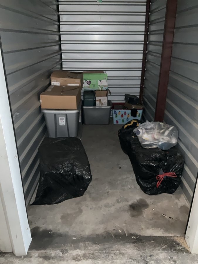 5 x 10 storage unit in Stockton, CA