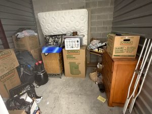 10 x 10 storage unit in West Allis, WI