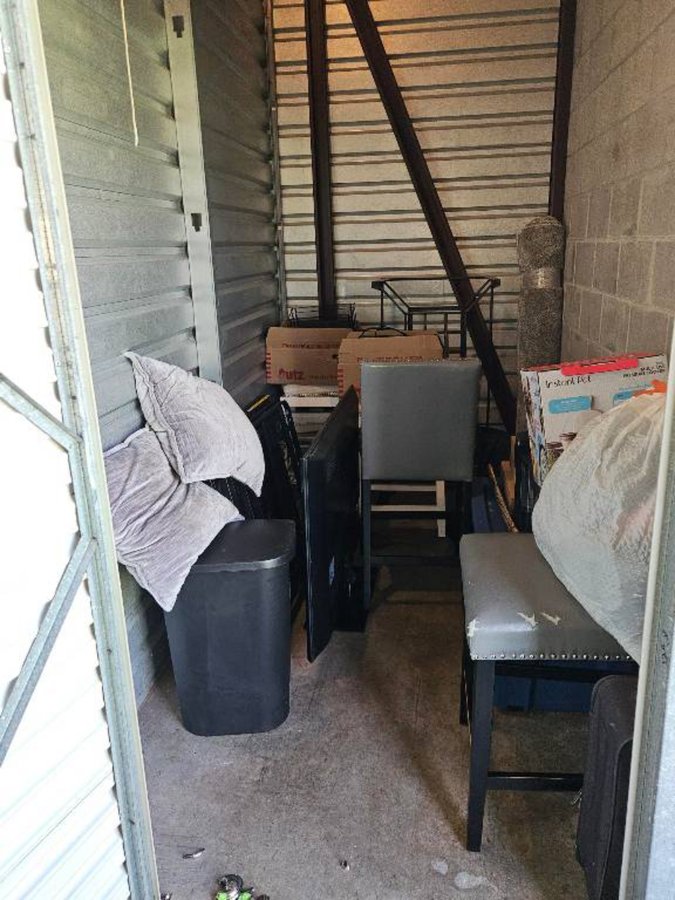 5 x 10 storage unit in Norfolk, VA