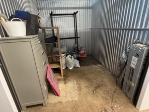 10 x 10 storage unit in West Allis, WI