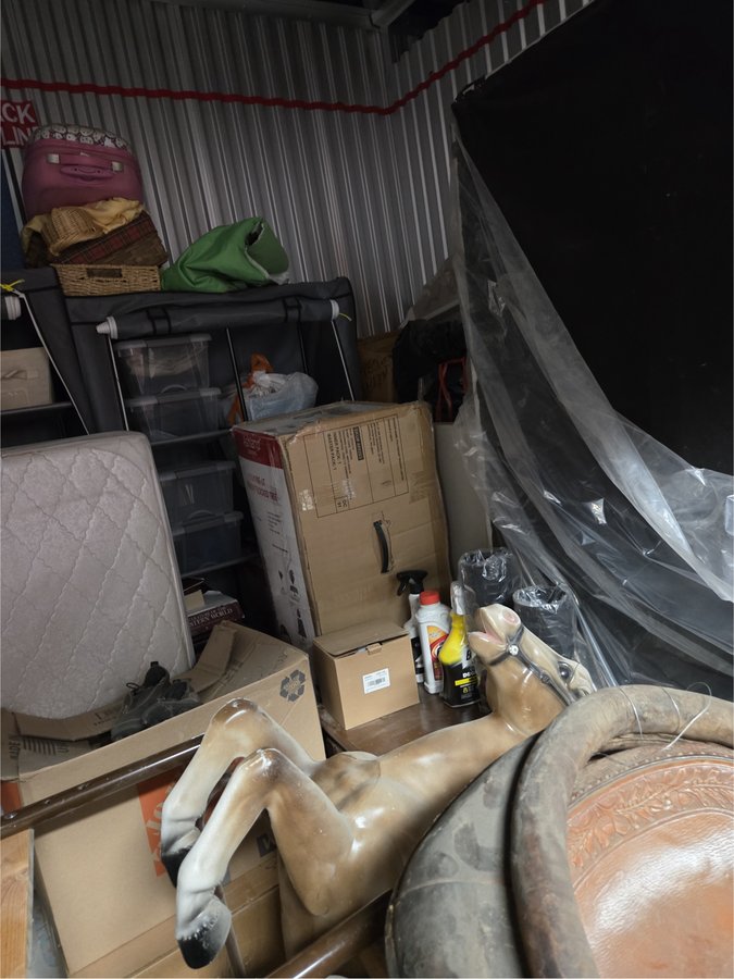 10 x 10 storage unit in Parker, CO