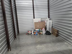 10 x 20 storage unit in Gainesville, GA