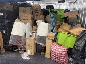 10 x 10 storage unit in Newark, NJ