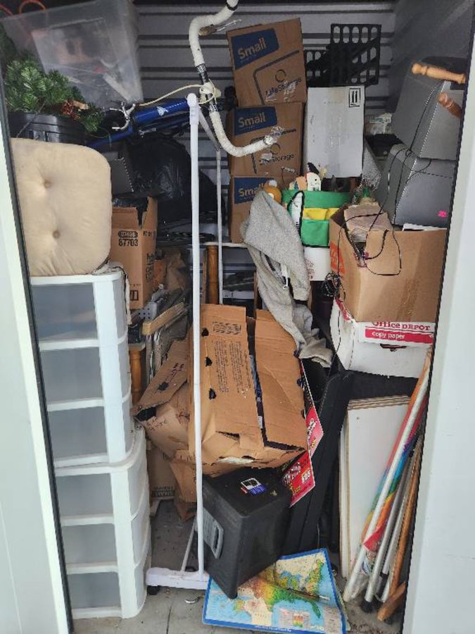 5 x 5 storage unit in Decatur, GA