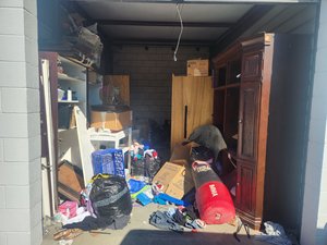 10 x 18 storage unit in Victorville, CA