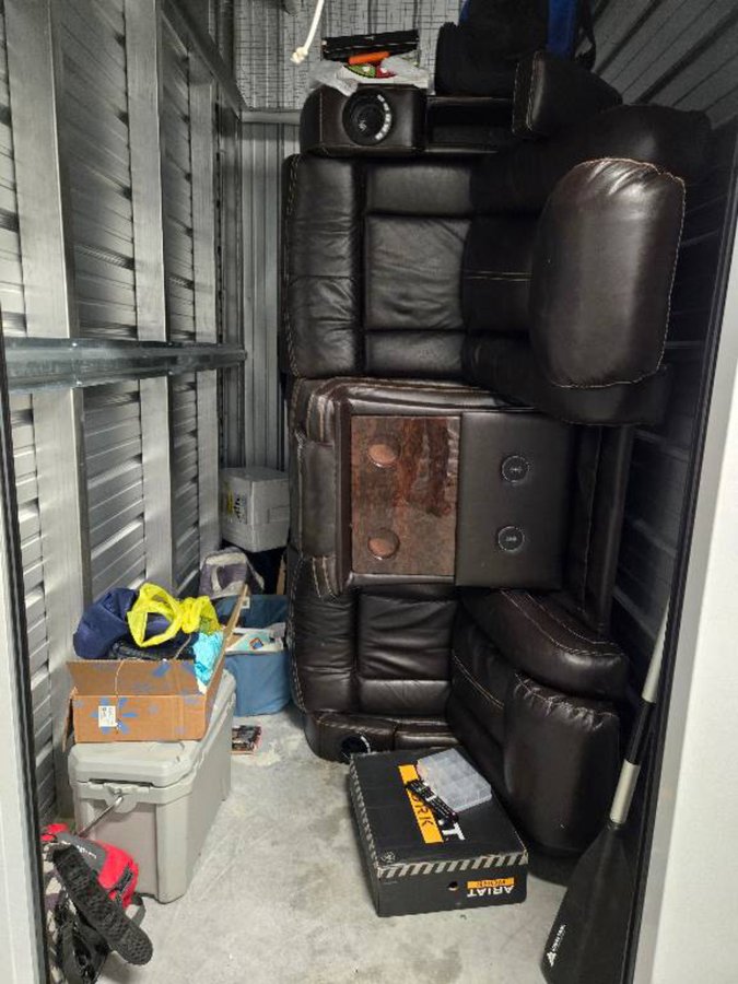 5 x 10 storage unit in Hopewell, VA