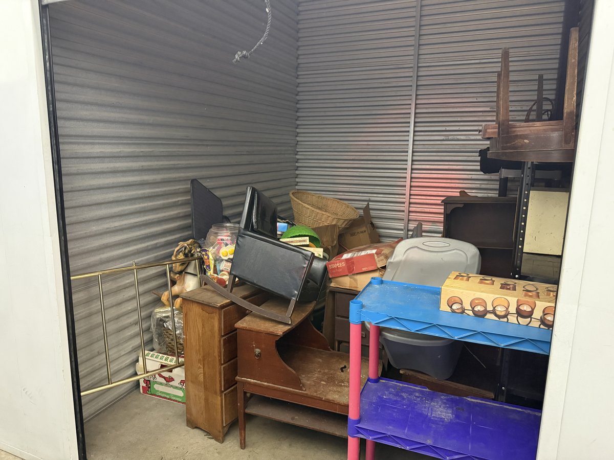 8 x 10 storage unit in Warren, MI