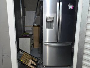 8 x 10 storage unit in Paramount, CA