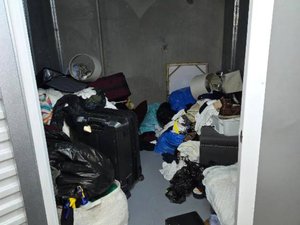 8 x 10 storage unit in Paramount, CA