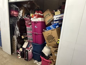 8 x 10 storage unit in Warren, MI