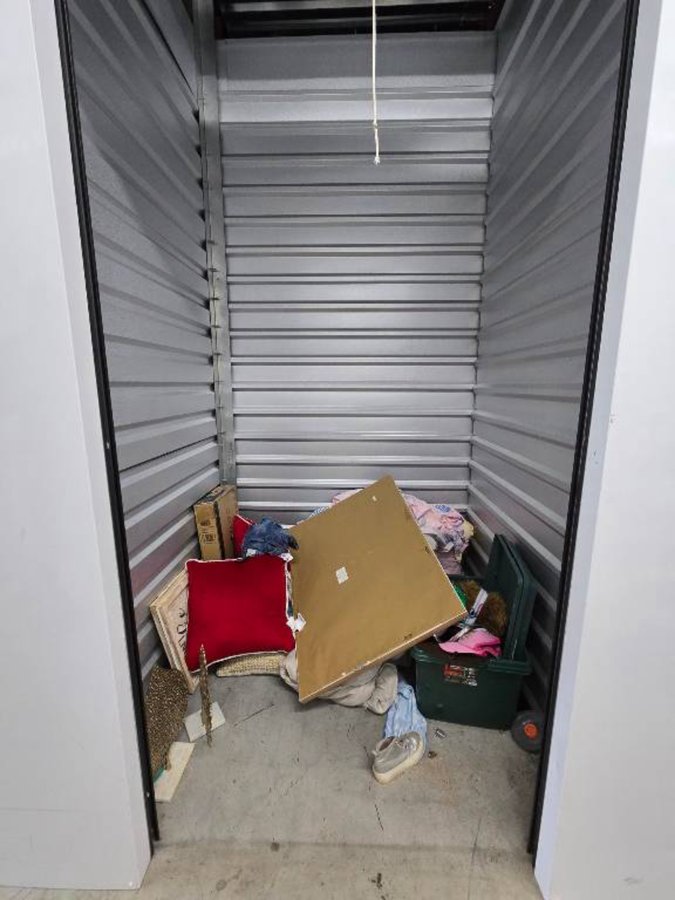 5 x 5 storage unit in Houston, TX