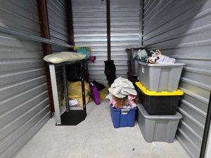 8 x 10 storage unit in Houston, TX