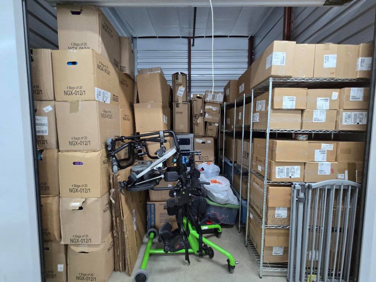 10 x 10 storage unit in Houston, TX