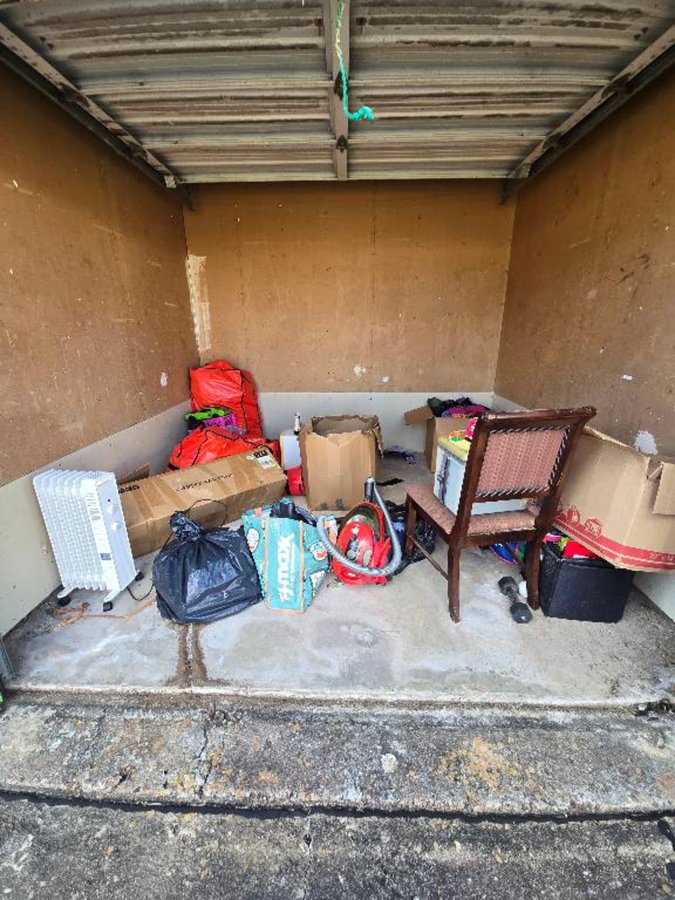 10 x 10 storage unit in Clute, TX