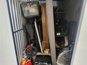 9 x 6 storage unit in Bronx, NY
