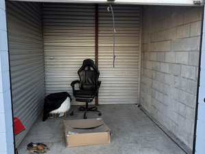 8 x 10 storage unit in Warren, MI