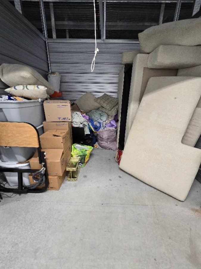 10 x 7 storage unit in Hopewell, VA