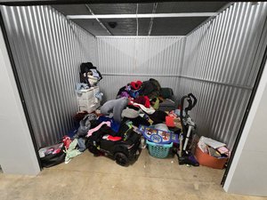 10 x 10 storage unit in Fort Wayne, IN