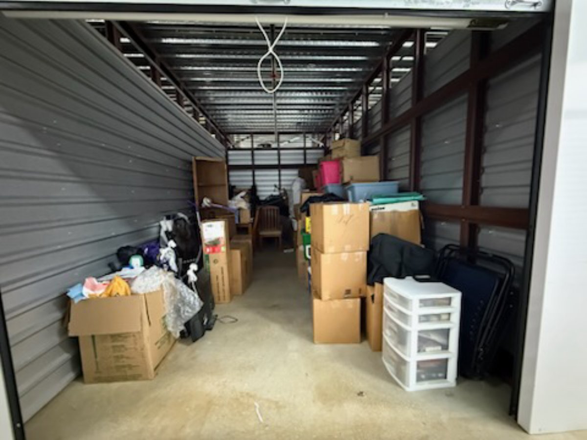 10 x 20 storage unit in Fairburn, GA