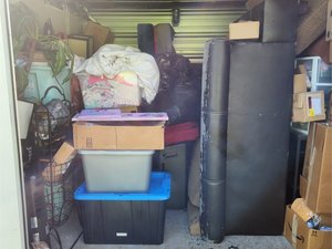10 x 10 storage unit in Huntsville, AL