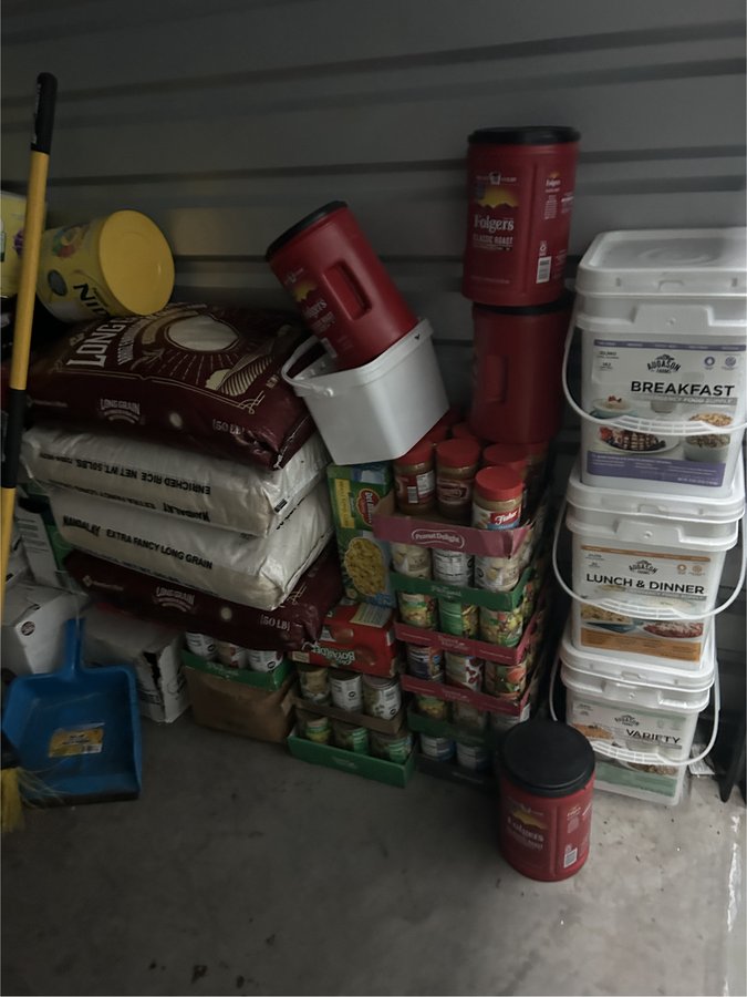 10 x 10 storage unit in Deltona, FL