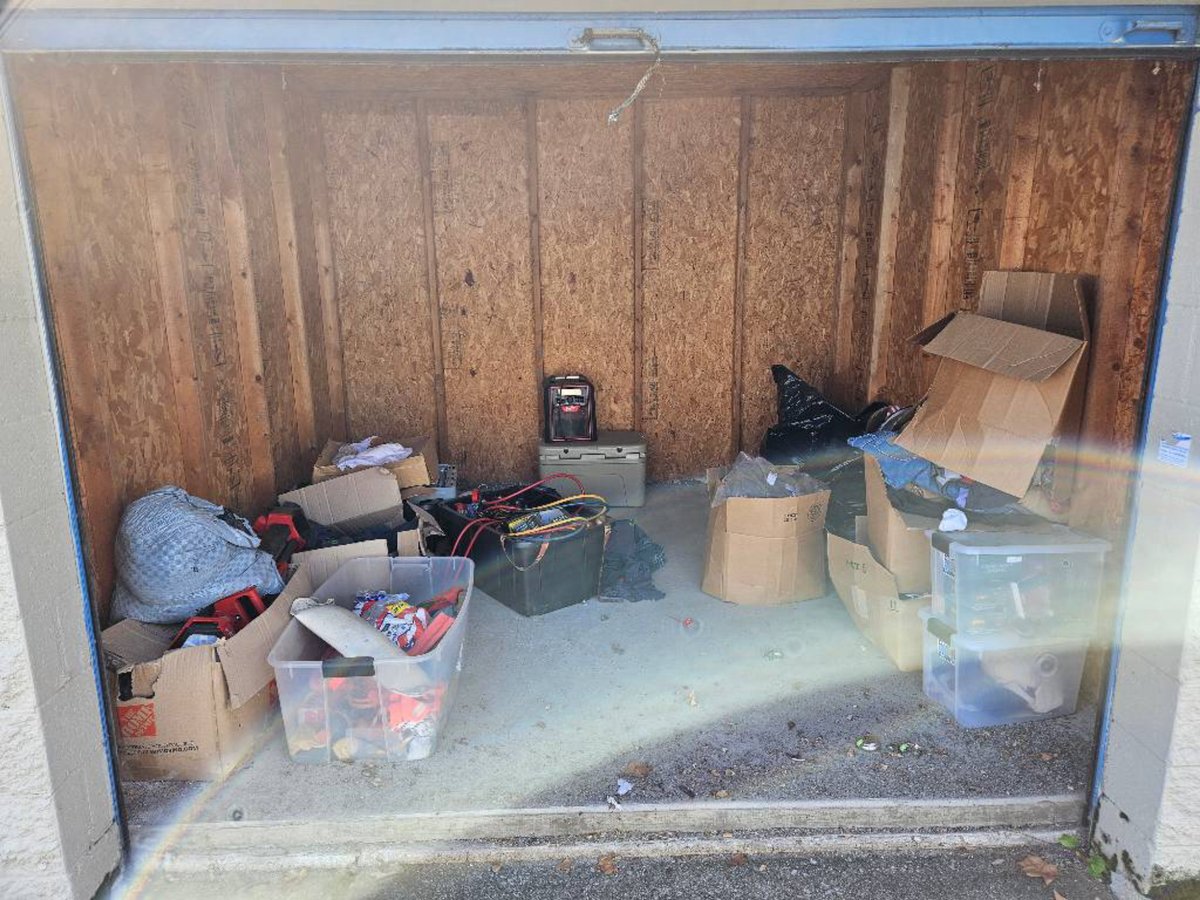 10 x 10 storage unit in New Albany, IN