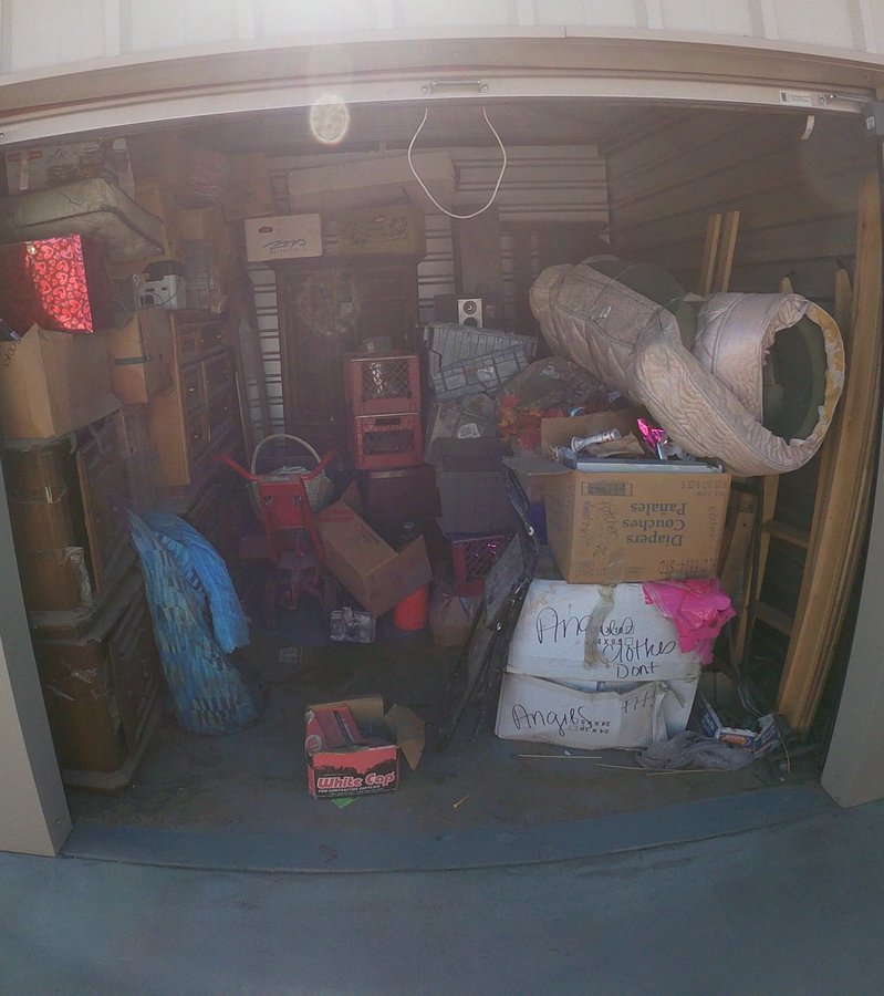 10 x 10 storage unit in Adelanto, CA