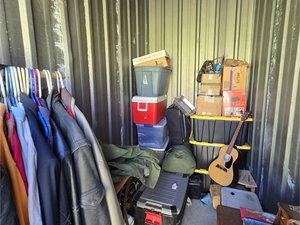 5 x 10 storage unit in Holiday, FL