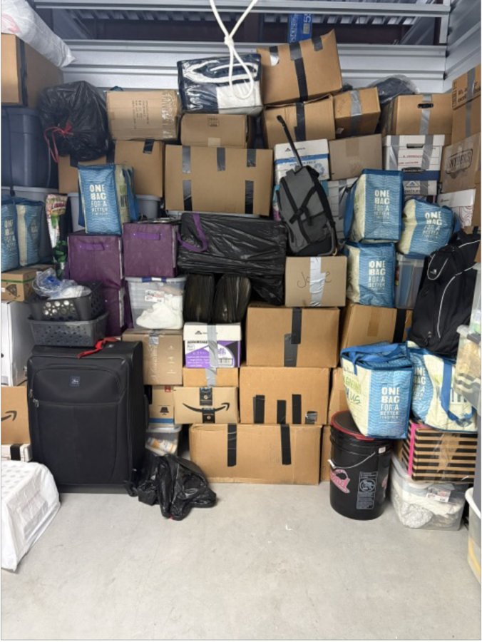 10 x 10 storage unit in Springfield, VA
