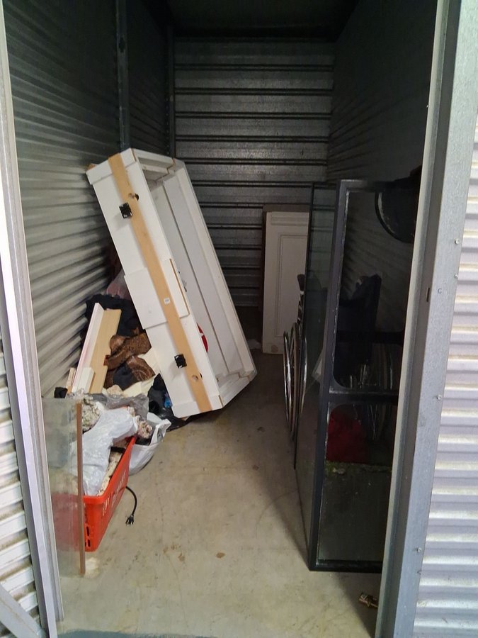 5 x 10 storage unit in Alpharetta, GA
