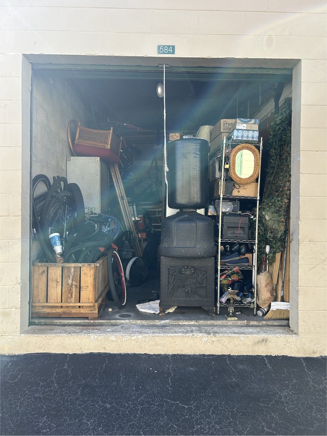 10 x 20 storage unit in Clearwater, FL