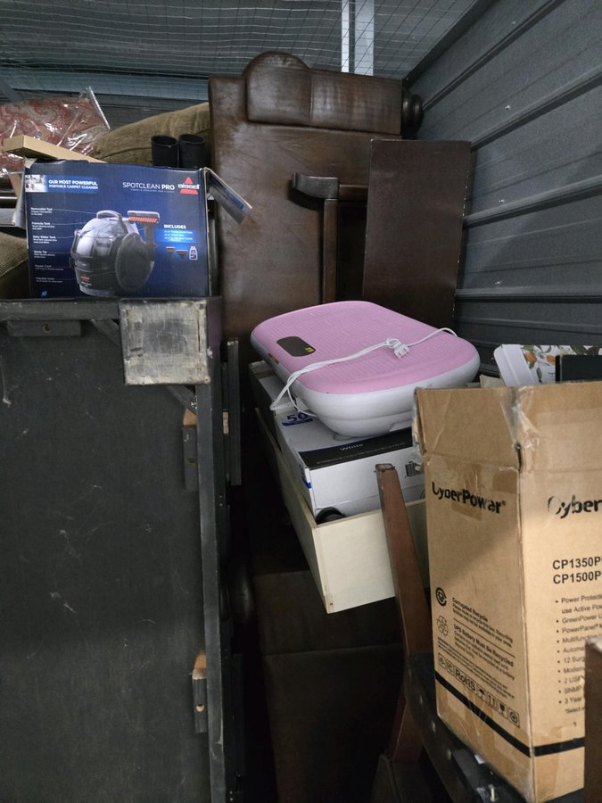 20 x 10 storage unit in Orlando, FL