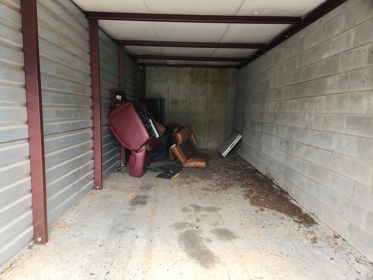 10 x 25 storage unit in Roswell, GA