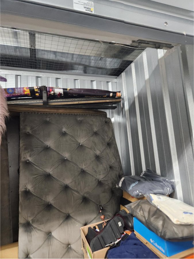 8 x 5 storage unit in Brooklyn, NY