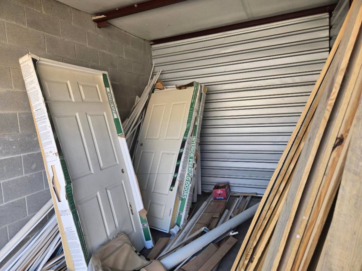 10 x 15 storage unit in Chicago, IL