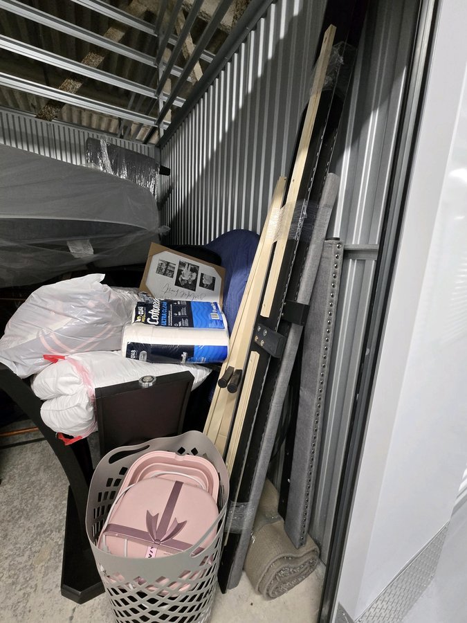 10 x 10 storage unit in Media, PA