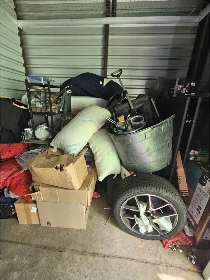 10 x 5 storage unit in Smyrna, GA