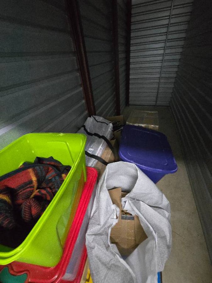 5 x 15 storage unit in Rockville, MD