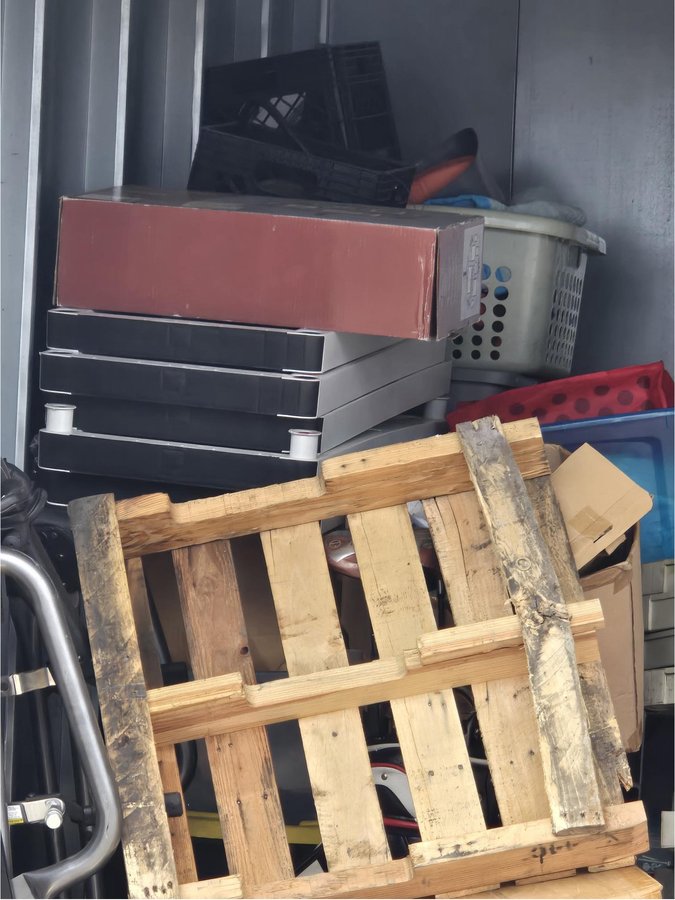 10 x 10 storage unit in Phillipsburg, NJ