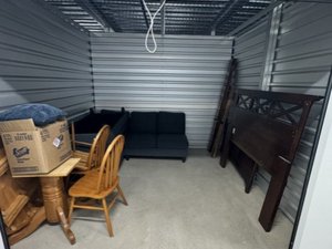 10 x 10 storage unit in Bolingbrook, IL