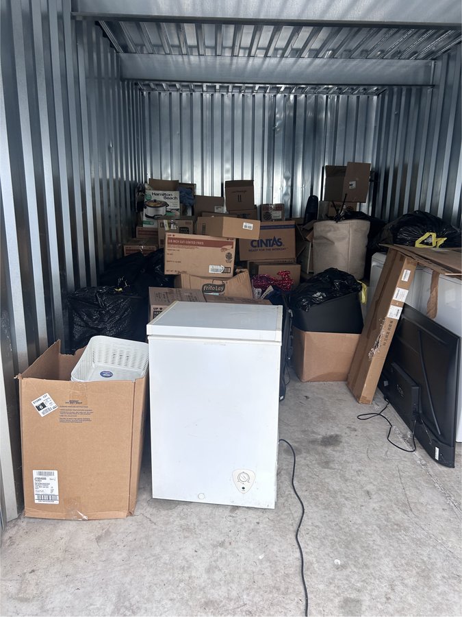 10 x 20 storage unit in Charles Town, WV