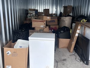 10 x 20 storage unit in Charles Town, WV