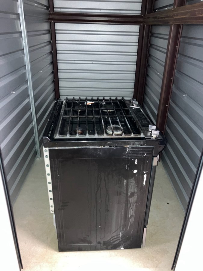 5 x 10 storage unit in Fairburn, GA