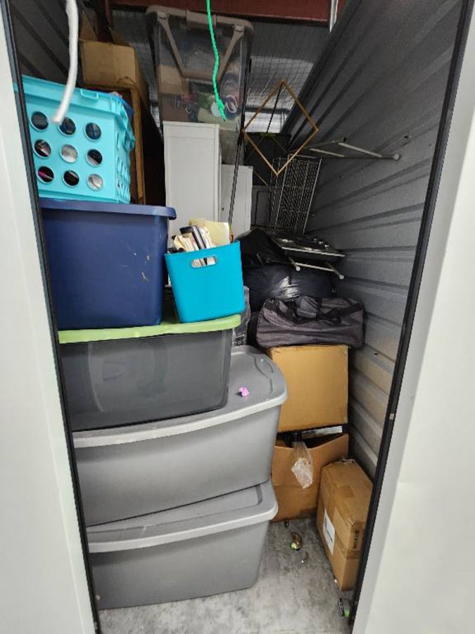 5 x 10 storage unit in North Charleston, SC