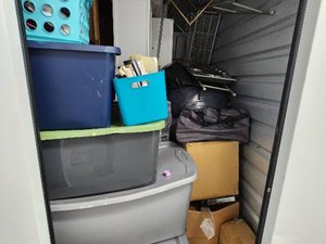 5 x 10 storage unit in North Charleston, SC