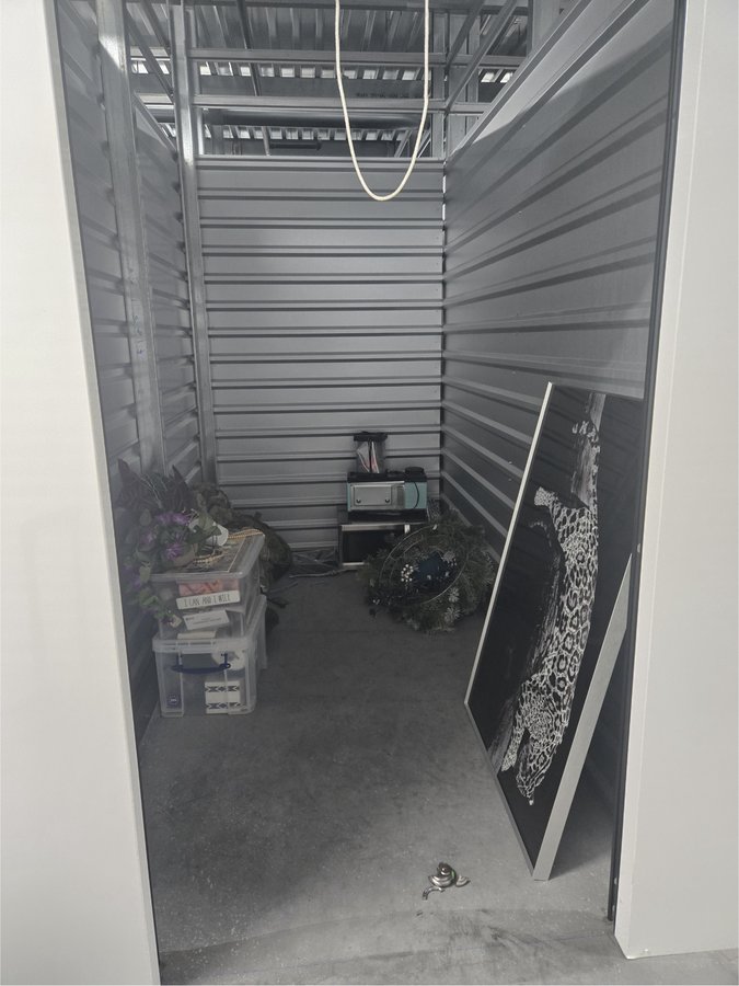 5 x 10 storage unit in Glen Burnie, MD