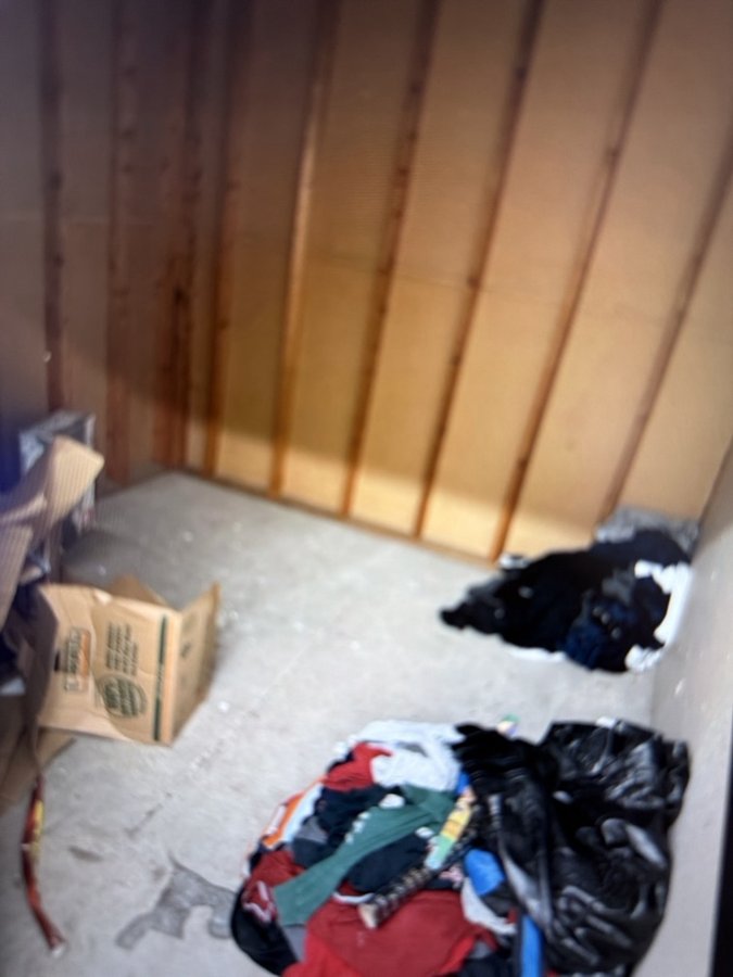 9 x 10 storage unit in Pittsburg, CA
