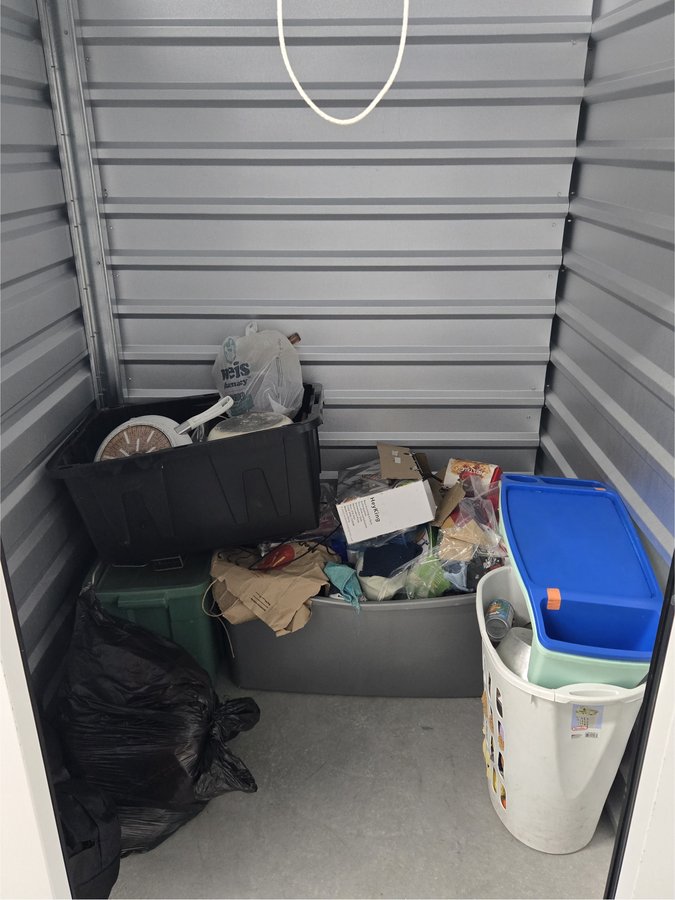 5 x 5 storage unit in Glen Burnie, MD
