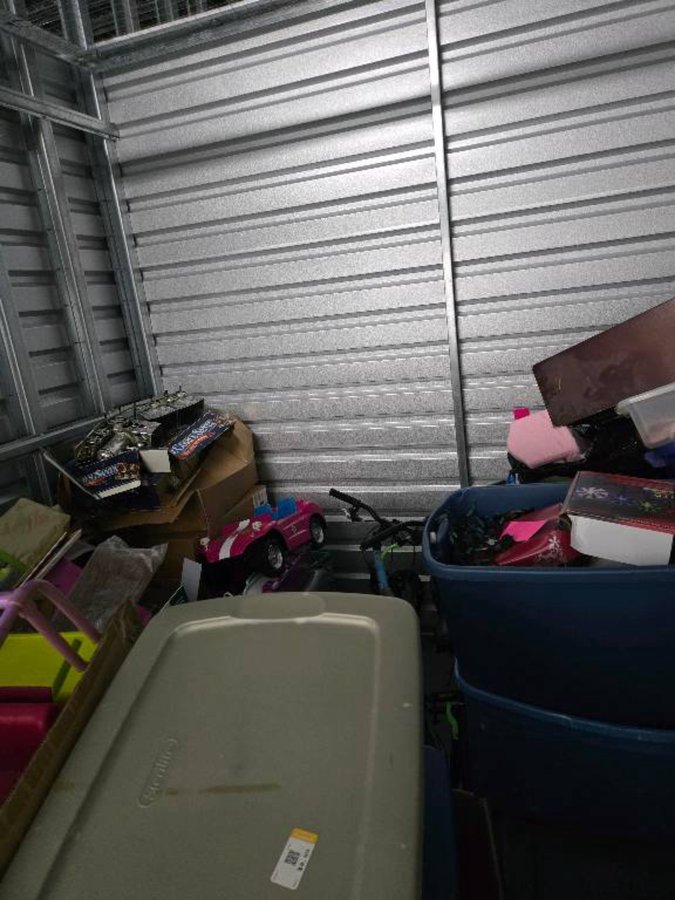 10 x 10 storage unit in Powder Springs, GA