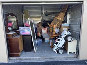 10 x 10 storage unit in Jeffersonville, IN